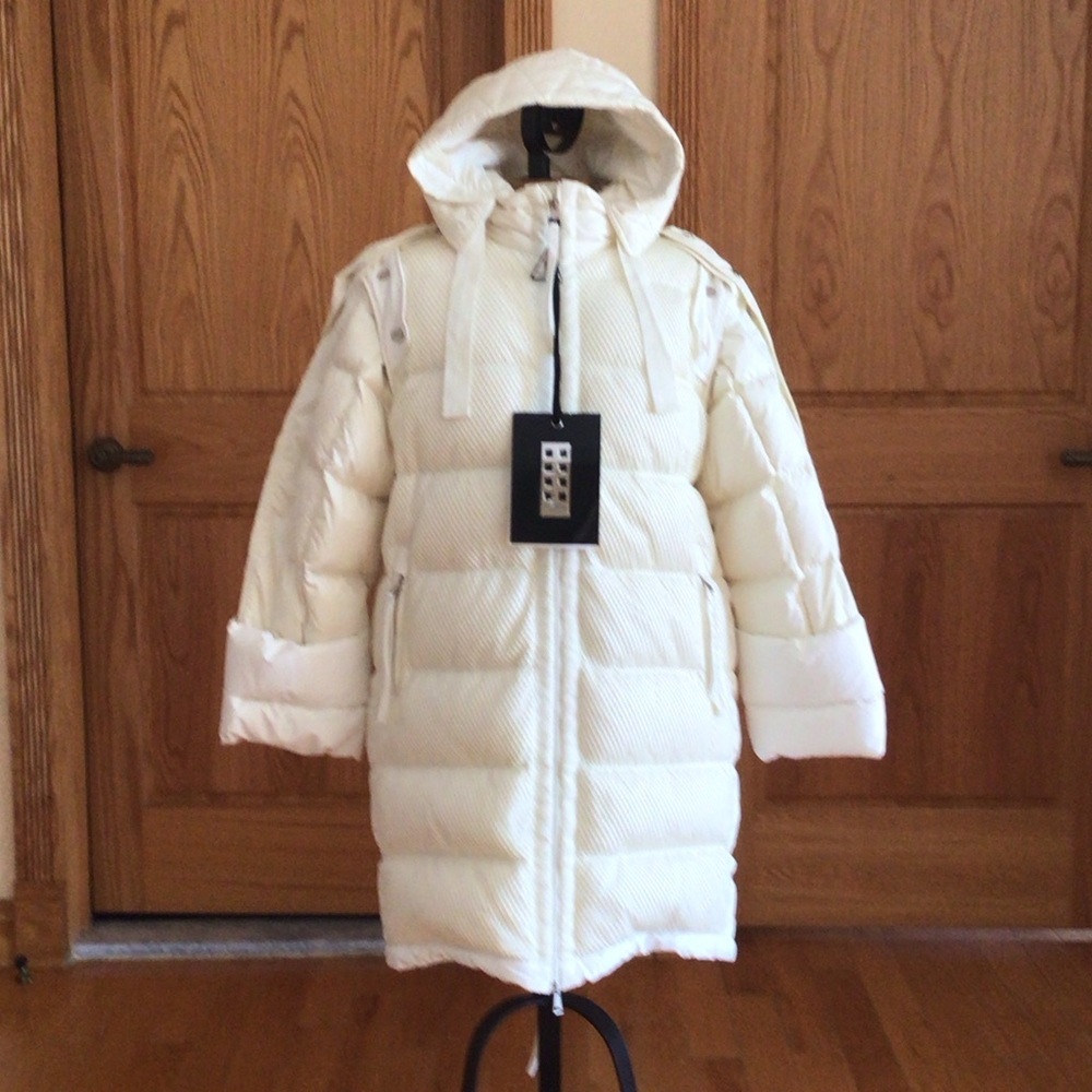 MONCLER  GENIUS 2  1952 Cream Down Narvalong Coat.